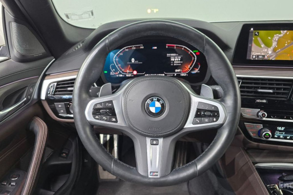 2020 BMW 5 серии с пробегом 105 023 км
