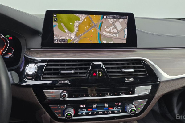 2020 BMW 5 серии с пробегом 105 023 км