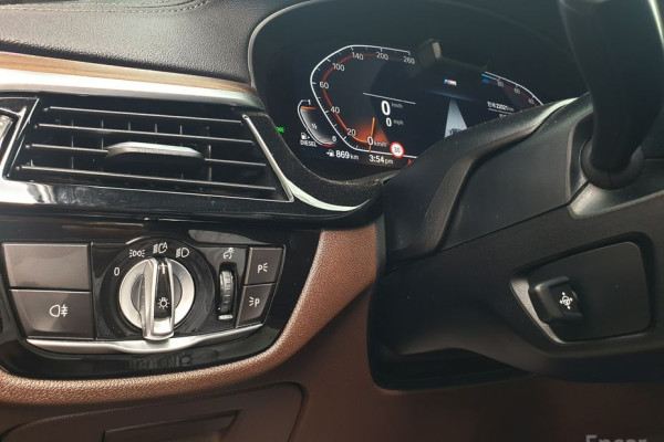 2021 BMW 5 серии с пробегом 22 020 км
