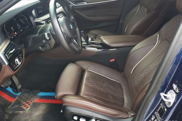 2021 BMW 5 серии с пробегом 22 020 км