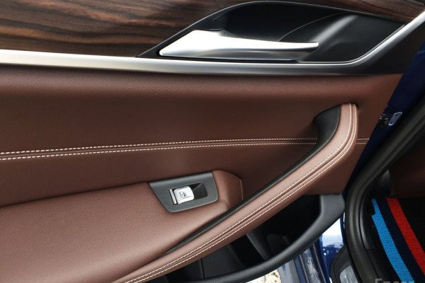 2021 BMW 5 серии с пробегом 22 020 км