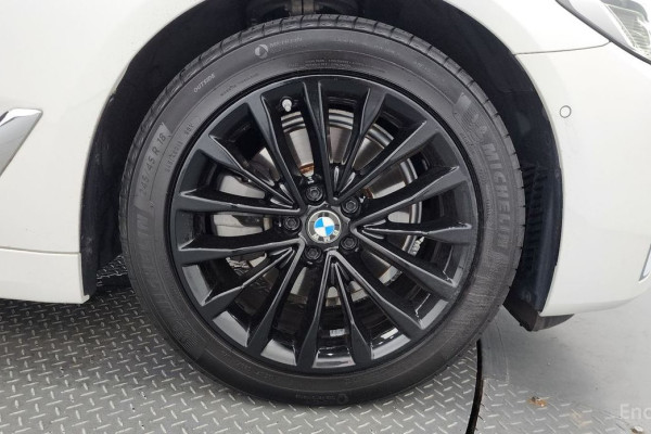 2023 BMW 5 серии с пробегом 44 119 км