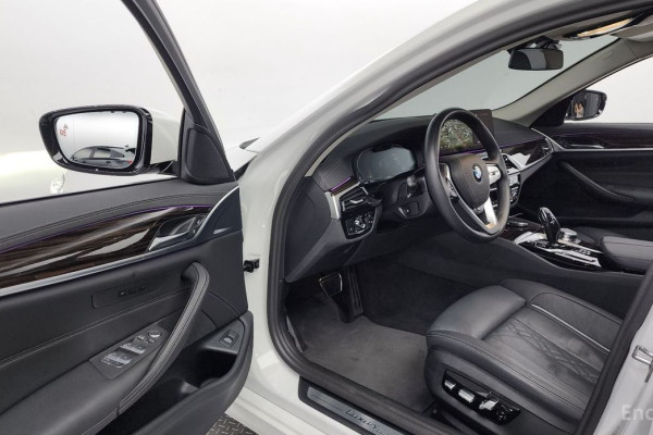 2023 BMW 5 серии с пробегом 44 119 км