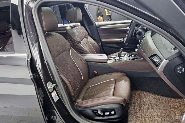 2020 BMW 5 серии с пробегом 73 674 км