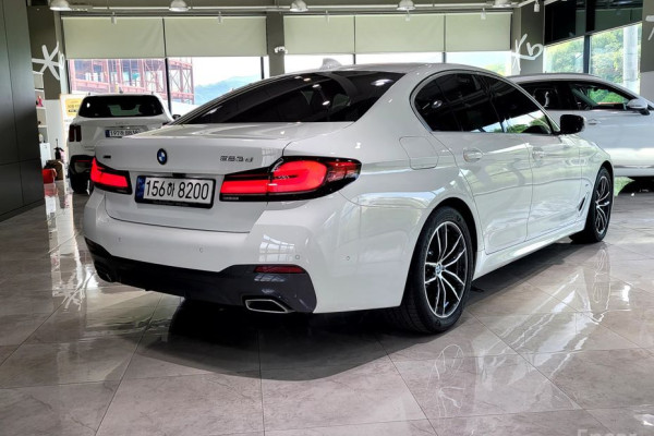 2023 BMW 5 серии с пробегом 38 245 км