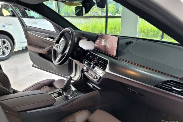 2023 BMW 5 серии с пробегом 38 245 км