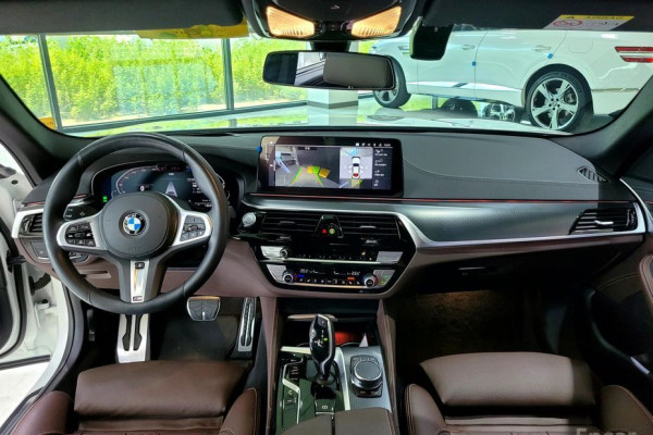 2023 BMW 5 серии с пробегом 38 245 км