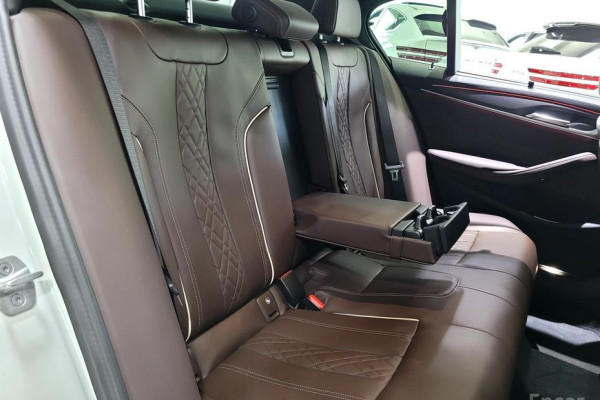 2023 BMW 5 серии с пробегом 38 245 км