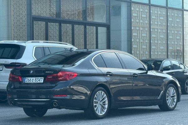 2020 BMW 5 серии с пробегом 60 450 км
