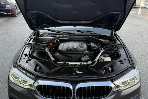 2020 BMW 5 серии с пробегом 111 389 км