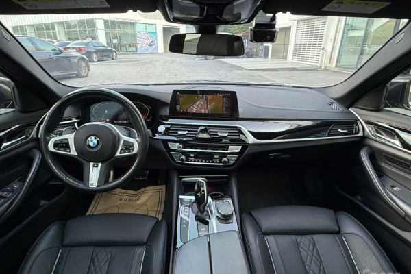 2020 BMW 5 серии с пробегом 111 389 км