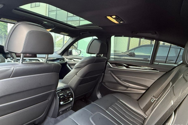 2020 BMW 5 серии с пробегом 111 389 км