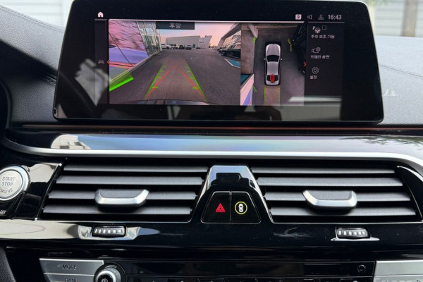 2020 BMW 5 серии с пробегом 111 389 км