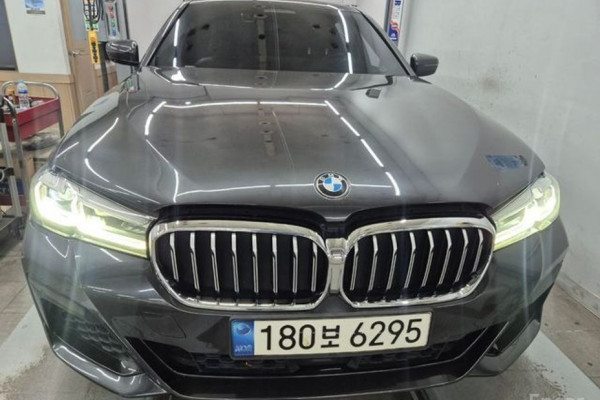 2021 BMW 5 серии с пробегом 159 296 км