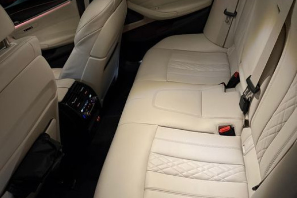 2020 BMW 5 серии с пробегом 30 855 км