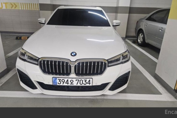 2022 BMW 5 серии с пробегом 71 146 км