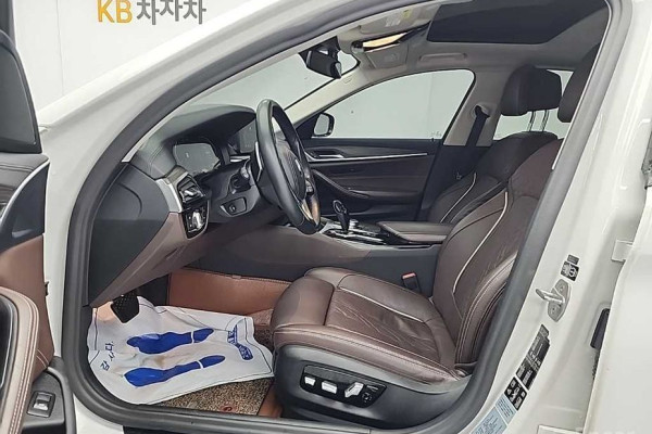 2020 BMW 5 серии с пробегом 118 634 км
