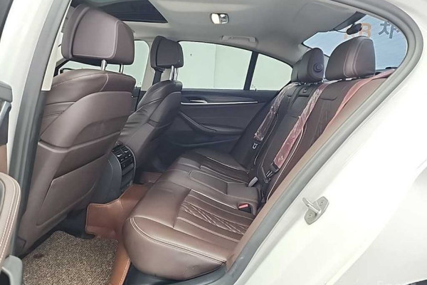 2020 BMW 5 серии с пробегом 118 634 км