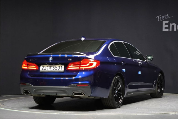 2020 BMW 5 серии с пробегом 121 410 км