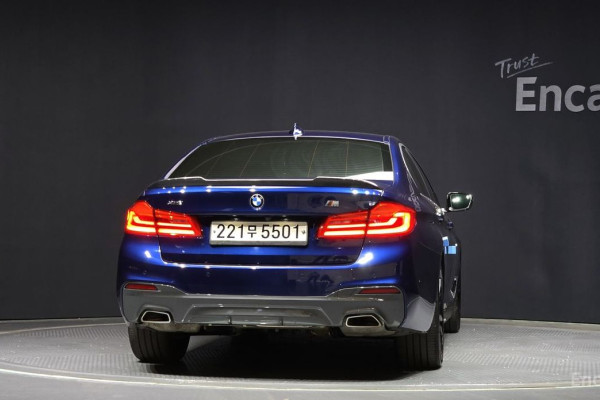2020 BMW 5 серии с пробегом 121 410 км