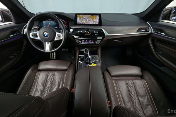 2020 BMW 5 серии с пробегом 121 410 км