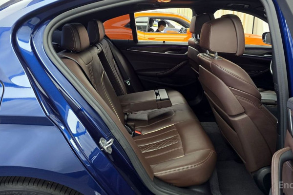 2020 BMW 5 серии с пробегом 121 410 км