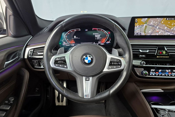 2020 BMW 5 серии с пробегом 121 410 км