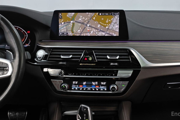 2020 BMW 5 серии с пробегом 121 410 км