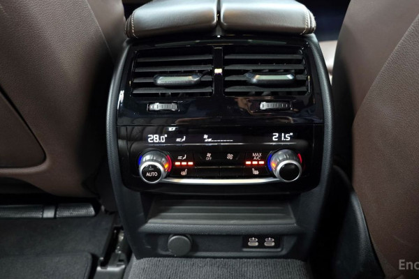 2020 BMW 5 серии с пробегом 121 410 км