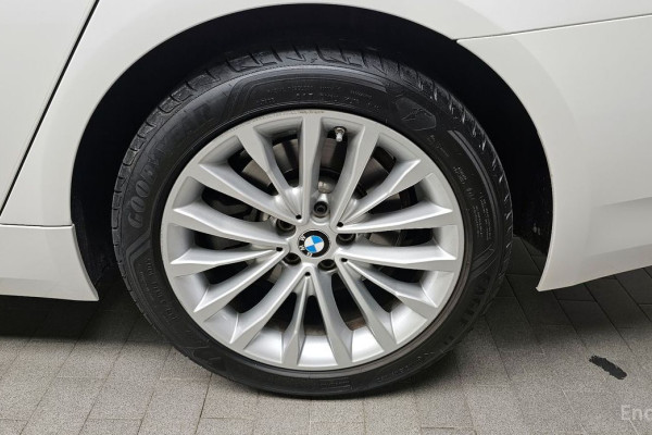 2022 BMW 5 серии с пробегом 54 767 км