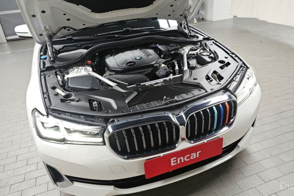 2022 BMW 5 серии с пробегом 54 767 км