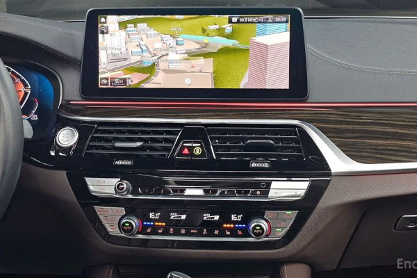 2022 BMW 5 серии с пробегом 54 767 км