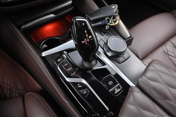 2023 BMW 5 серии с пробегом 20 892 км