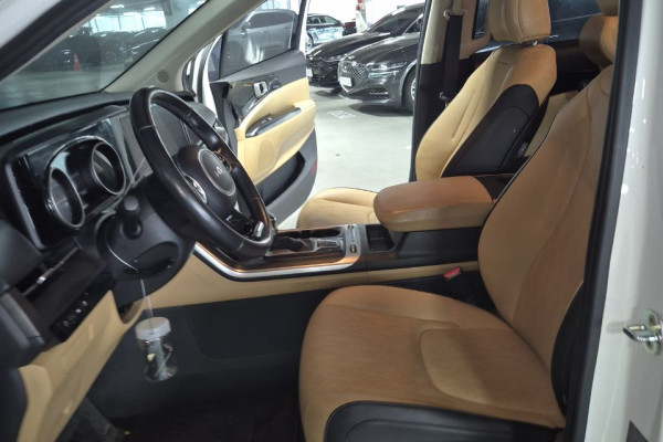 2022 Kia Carnival с пробегом 193 944 км