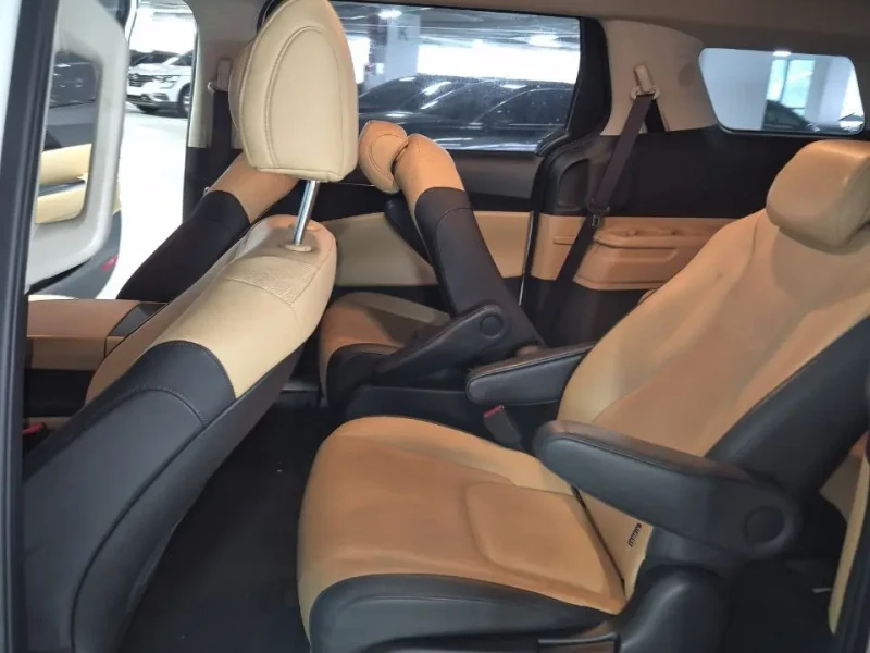 2022 Kia Carnival с пробегом 193 944 км