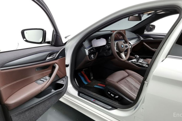 2023 BMW 5 серии с пробегом 60 138 км