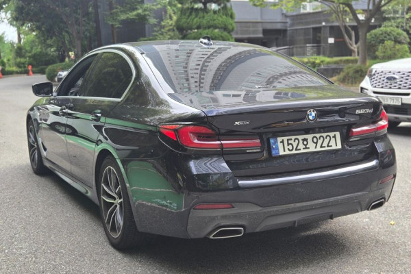 2021 BMW 5 серии с пробегом 108 400 км