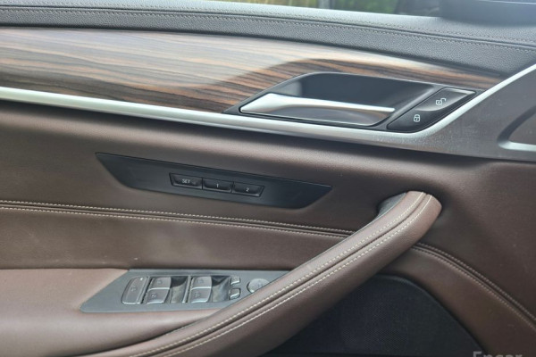 2021 BMW 5 серии с пробегом 108 400 км