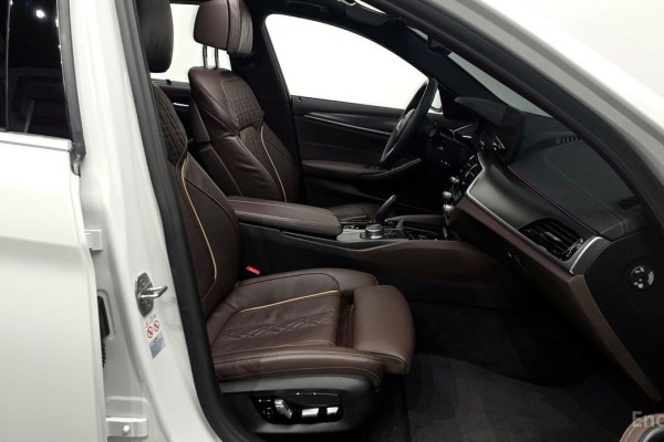 2022 BMW 5 серии с пробегом 70 886 км