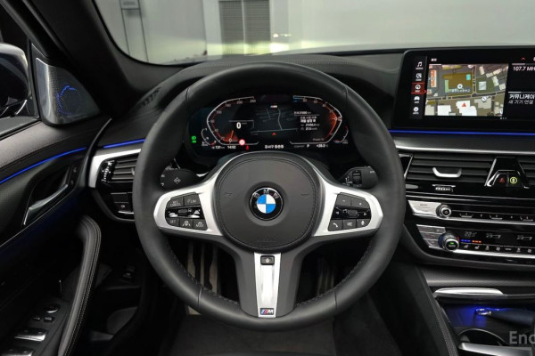 2023 BMW 5 серии с пробегом 21 066 км