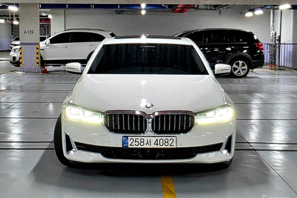 2021 BMW 5 серии с пробегом 91 932 км