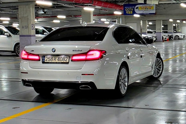 2021 BMW 5 серии с пробегом 91 932 км
