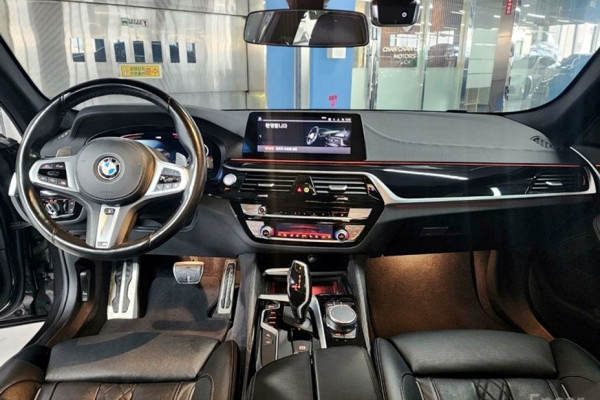 2020 BMW 5 серии с пробегом 135 587 км