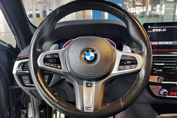2020 BMW 5 серии с пробегом 135 587 км
