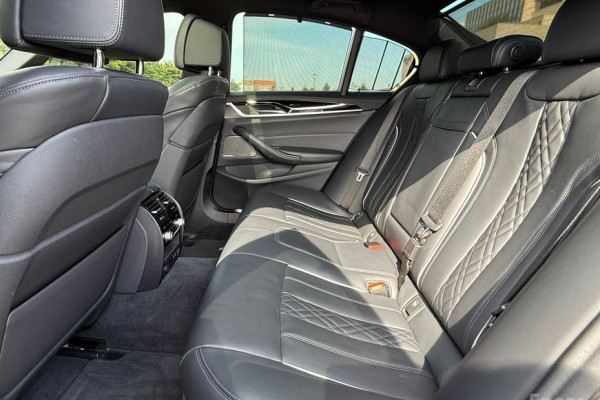 2020 BMW 5 серии с пробегом 67 865 км