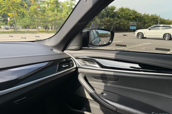 2020 BMW 5 серии с пробегом 67 865 км