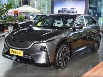 2025 Mazda EZ-60 без пробега