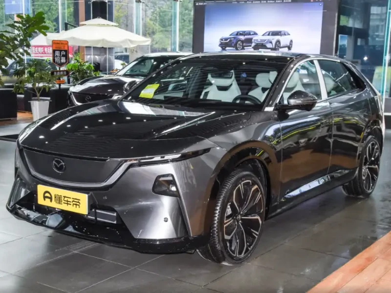 2025 Mazda EZ-60 без пробега