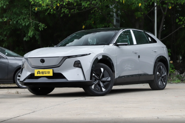 2025 Mazda EZ-60 без пробега