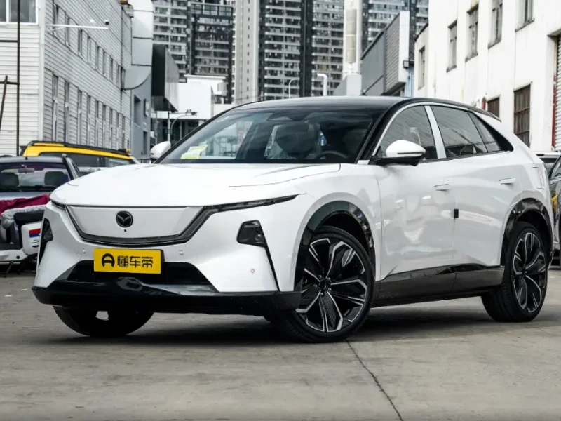 2025 Mazda EZ-60 без пробега